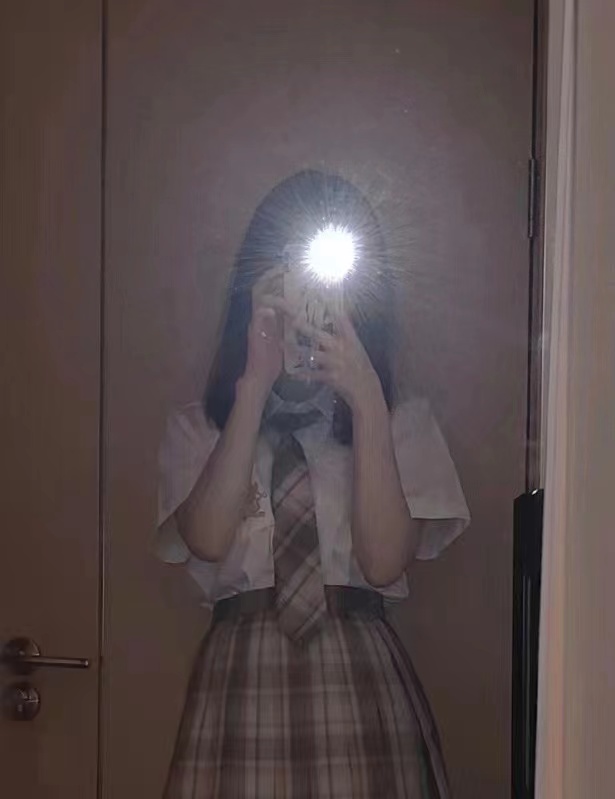 皮肤很好也挺白的，kh技术不错