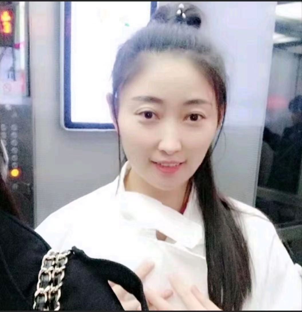 宝山很不错的妹子