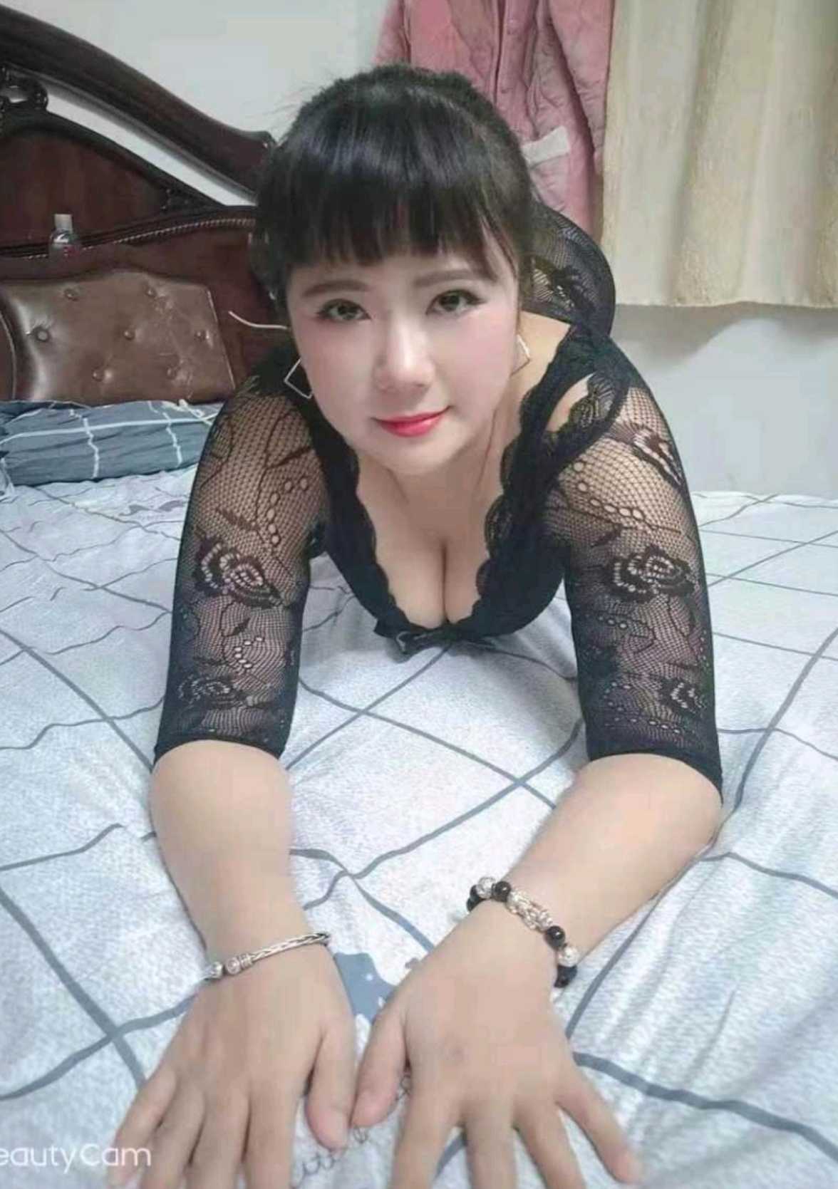 技术一流的大胸少妇