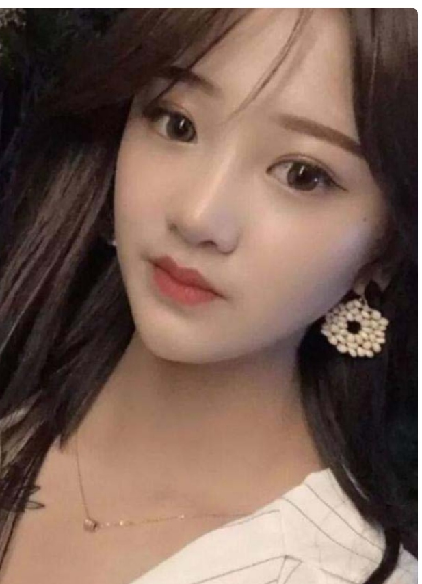 漂亮大方会主动服务