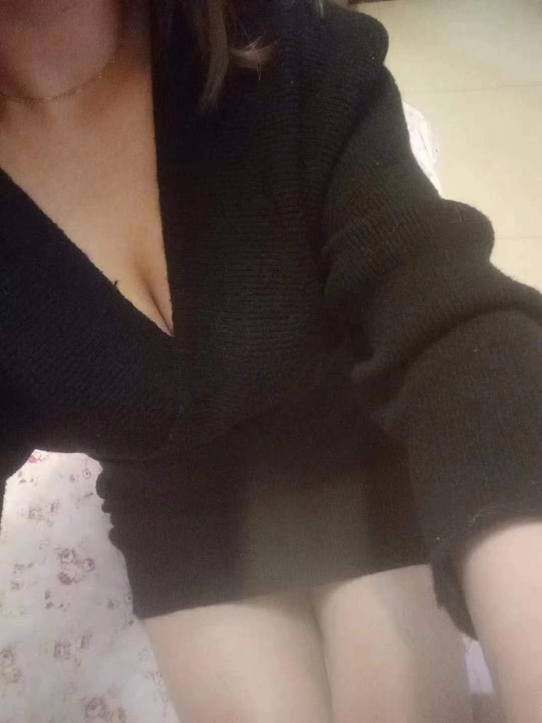 刚下水的小姐姐