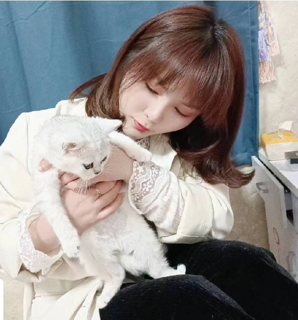 超级有韵味小姐姐