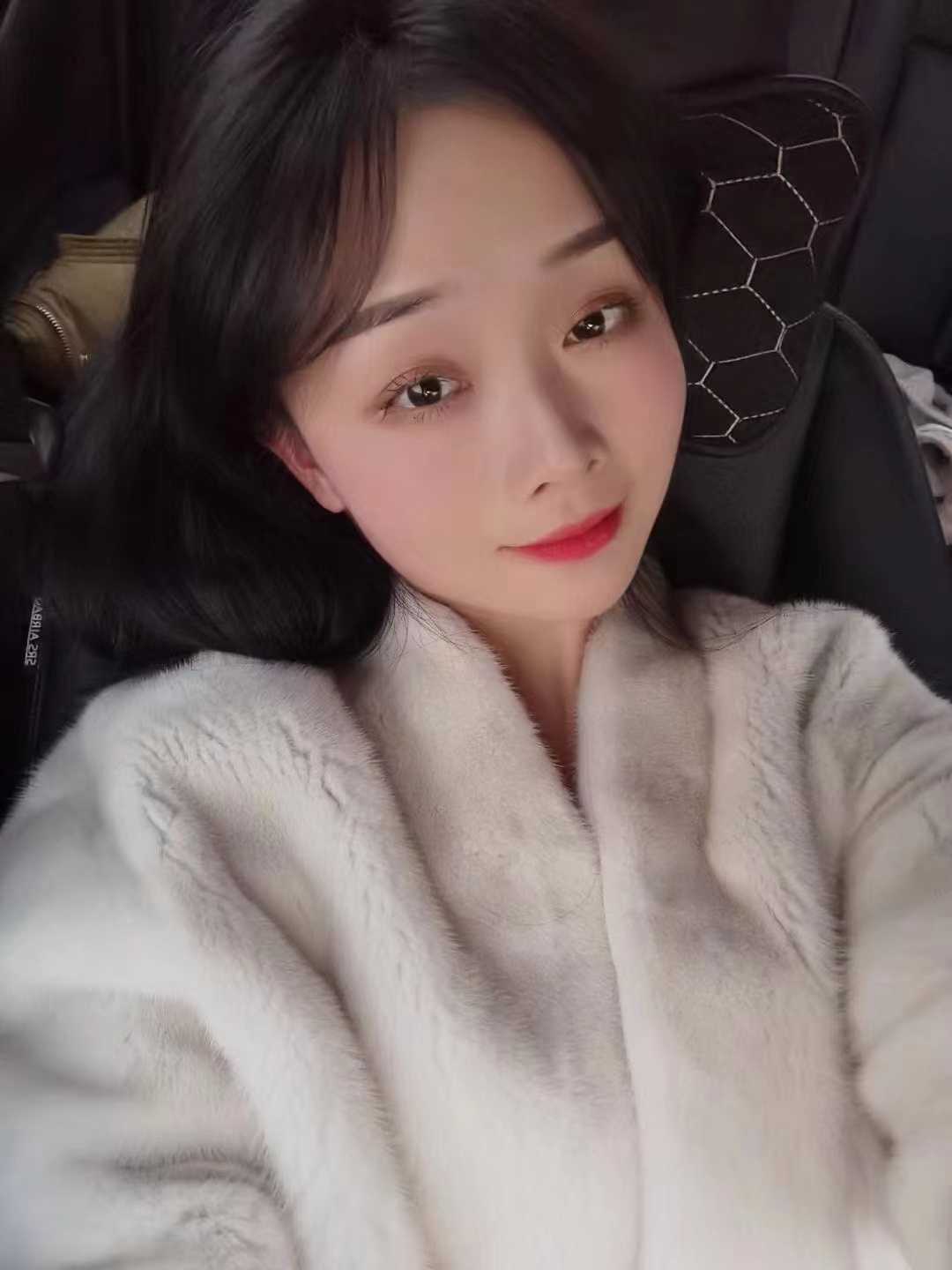 丝袜大长腿的妹妹