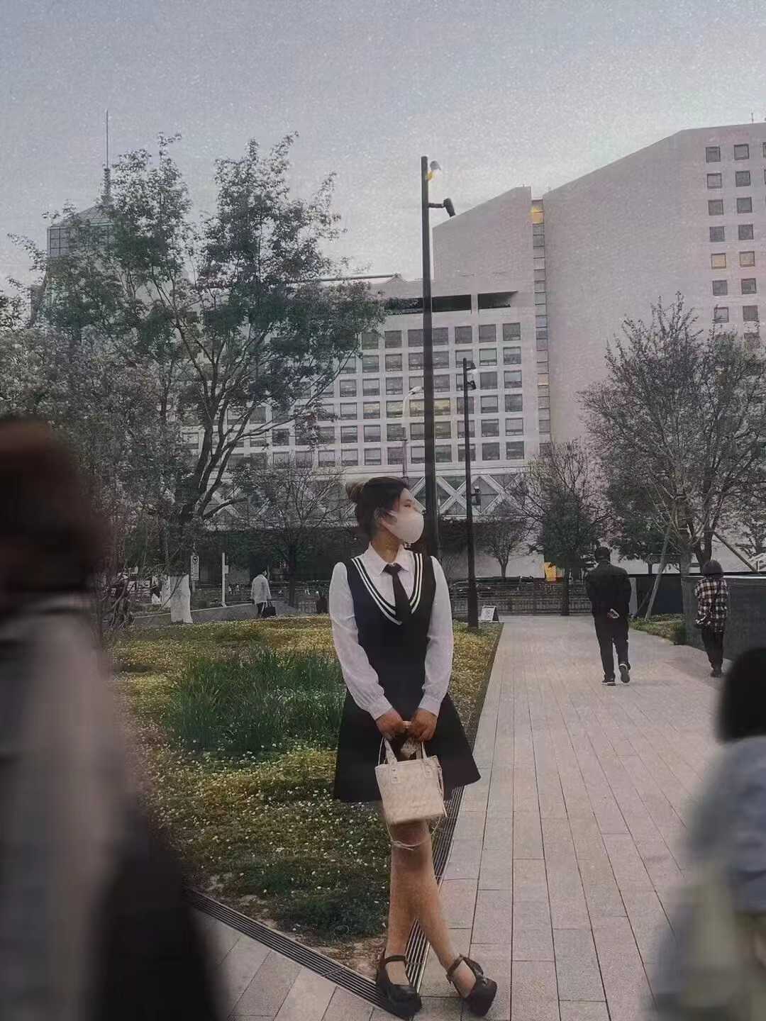 妹妹服饰很多，很有情调