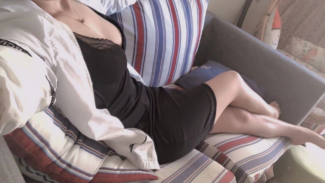 昆明楼凤肤白貌美