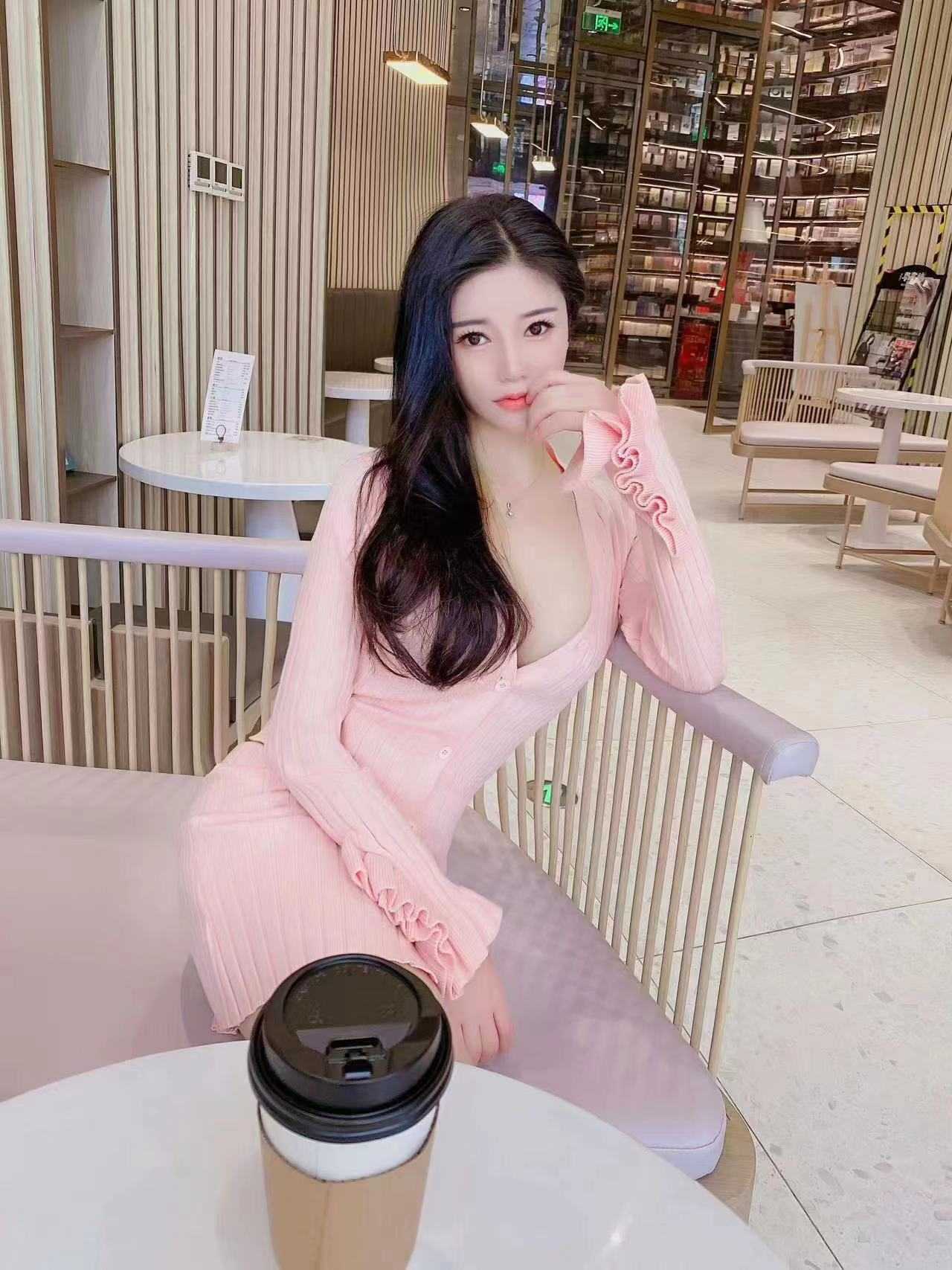 服务挺足的，一套流程下来，爽歪歪