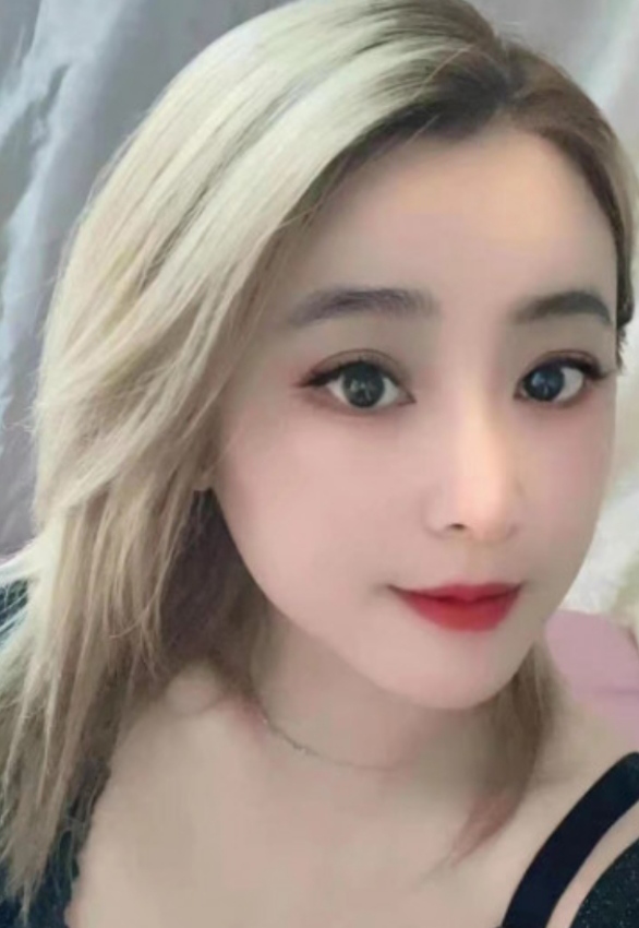 良家喷水妹妹 黑丝高跟风情不断