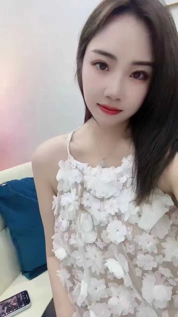 温柔听话乖巧可爱