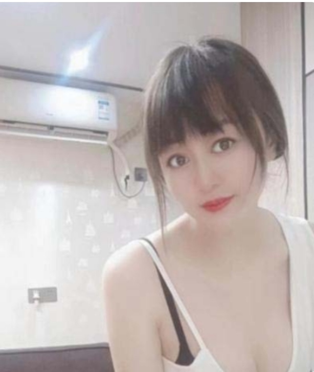 水多奶大的小Sao妇