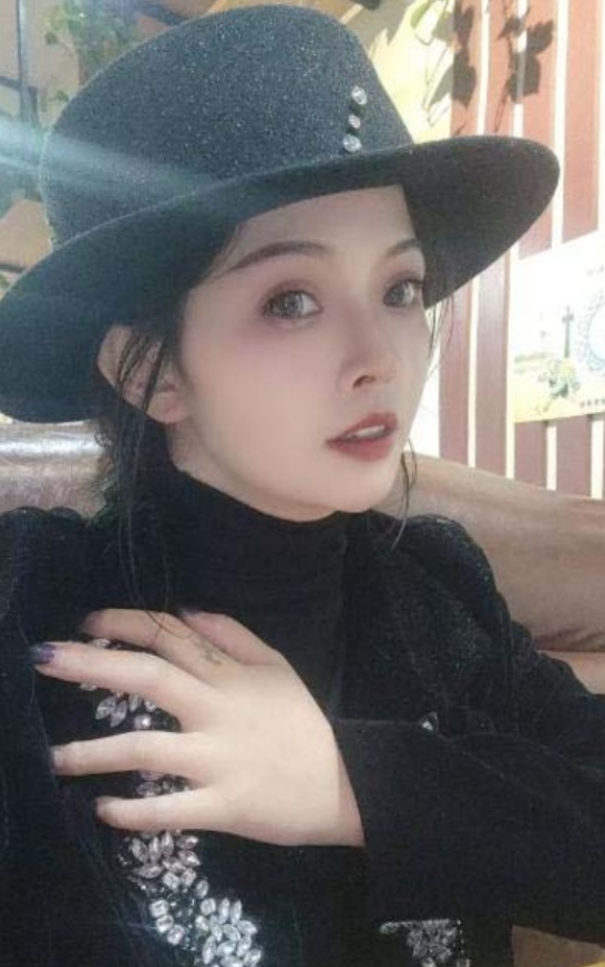 可以DL，身材不错刚下海不久