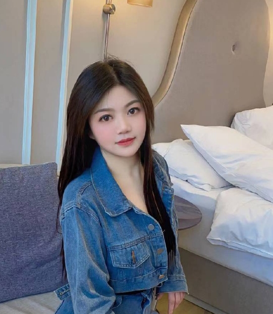 下面b紧水多的少妇，叫声自然