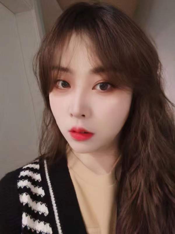 身材不错，配合度高的小姐姐