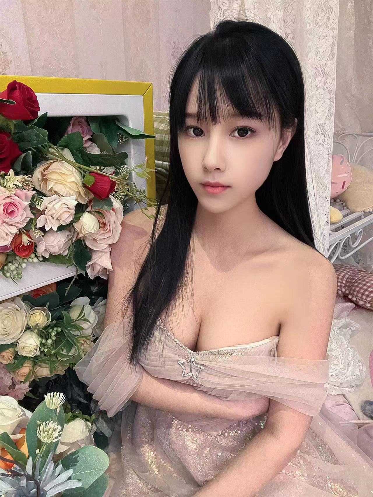 身材性感超级nice的小姐姐