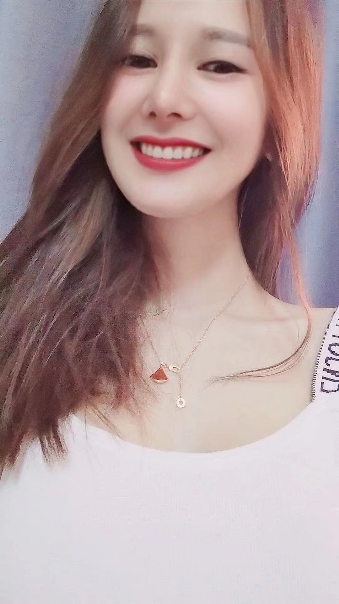 年轻貌美的00后小姐姐