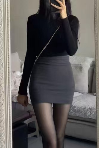 长腿黑丝小妹，值得二刷