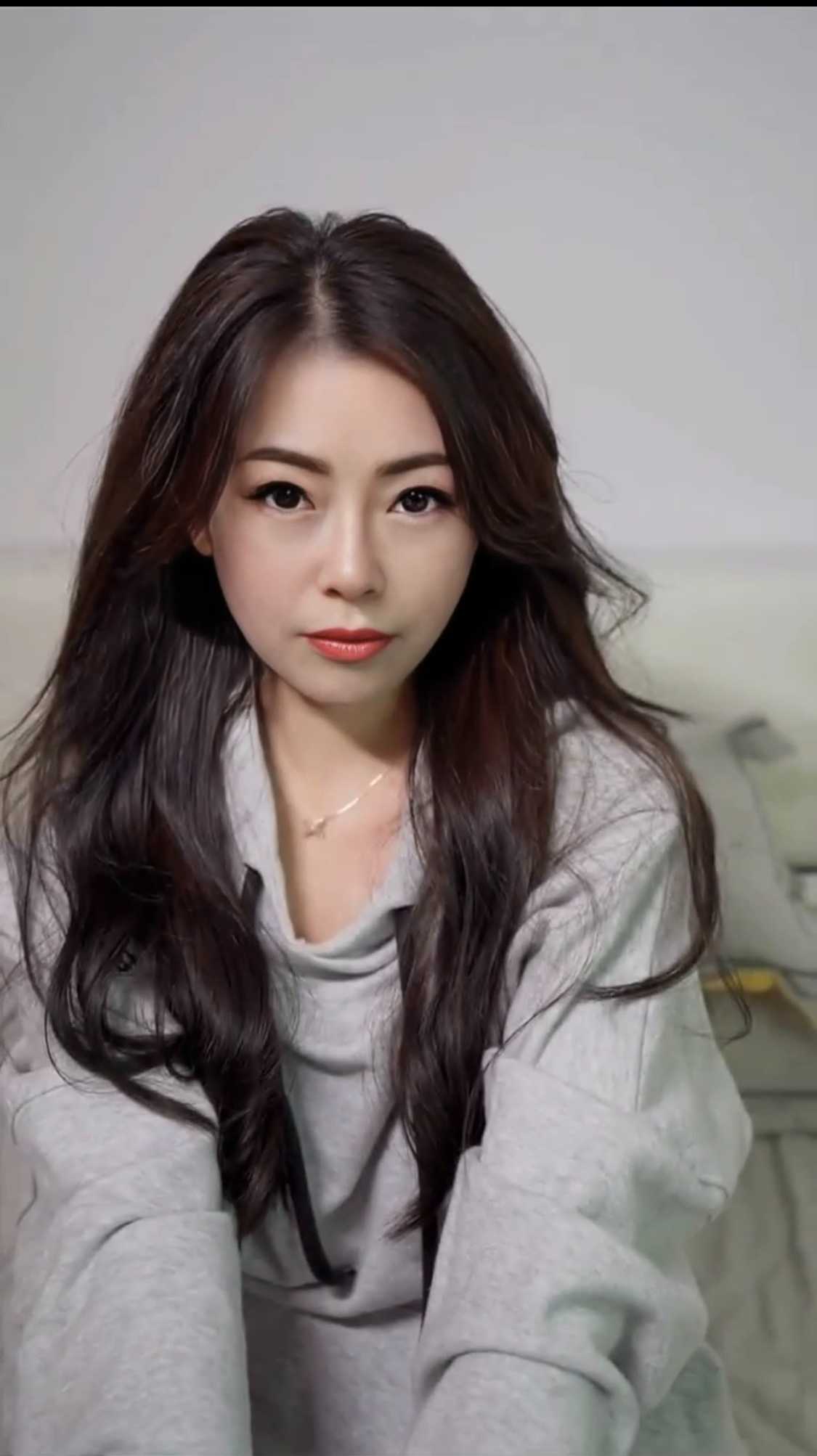 配合默契很妖娆的妹子