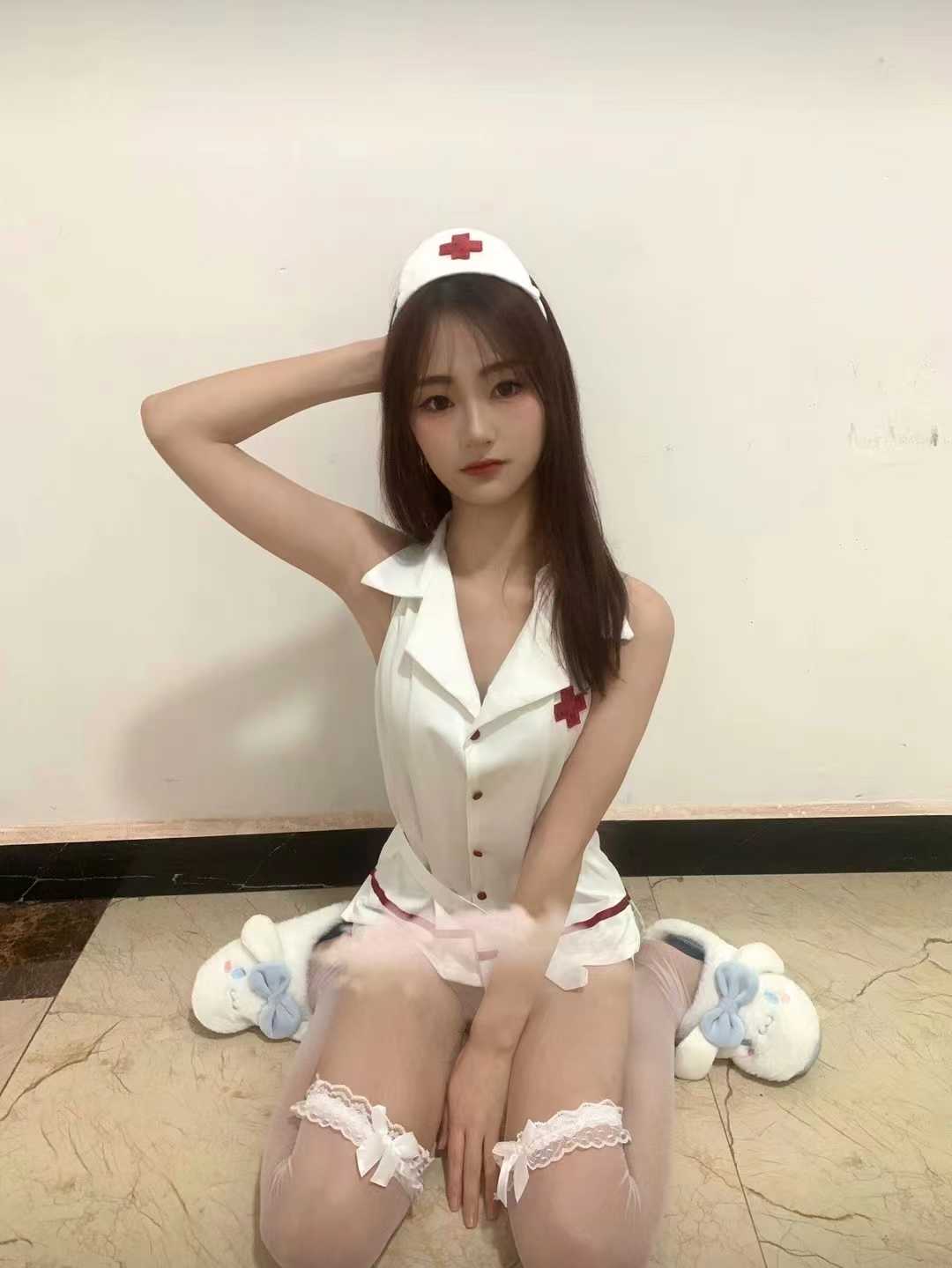 制服诱惑 性感护士装