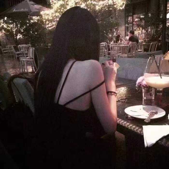 穿上制服后sao的一批