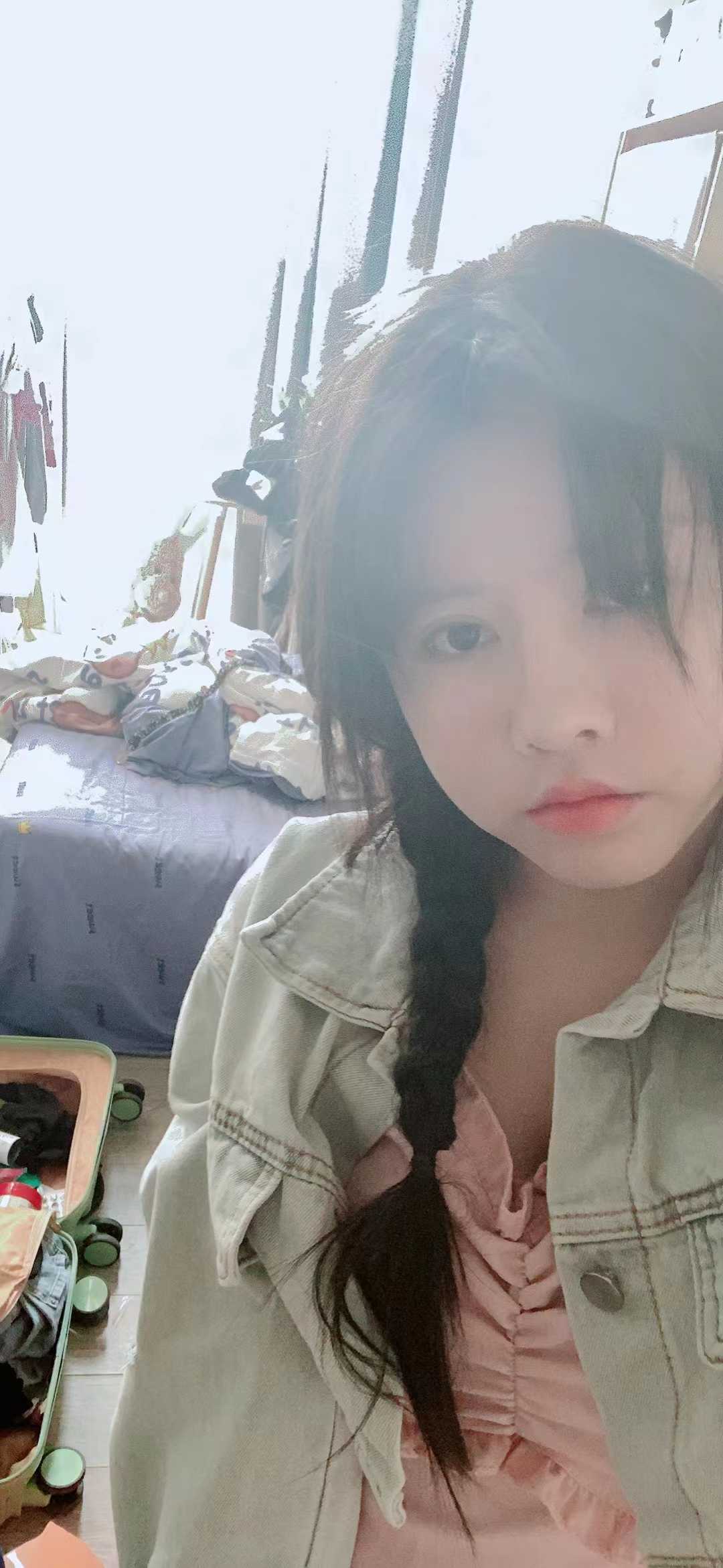 身材很棒性价比高的妹子