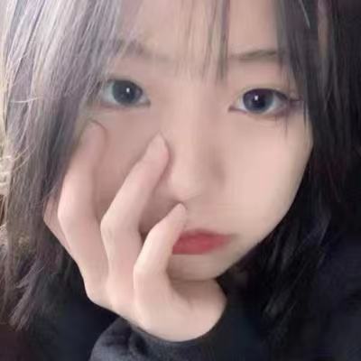 双手揉着奶子，简直不要太爽