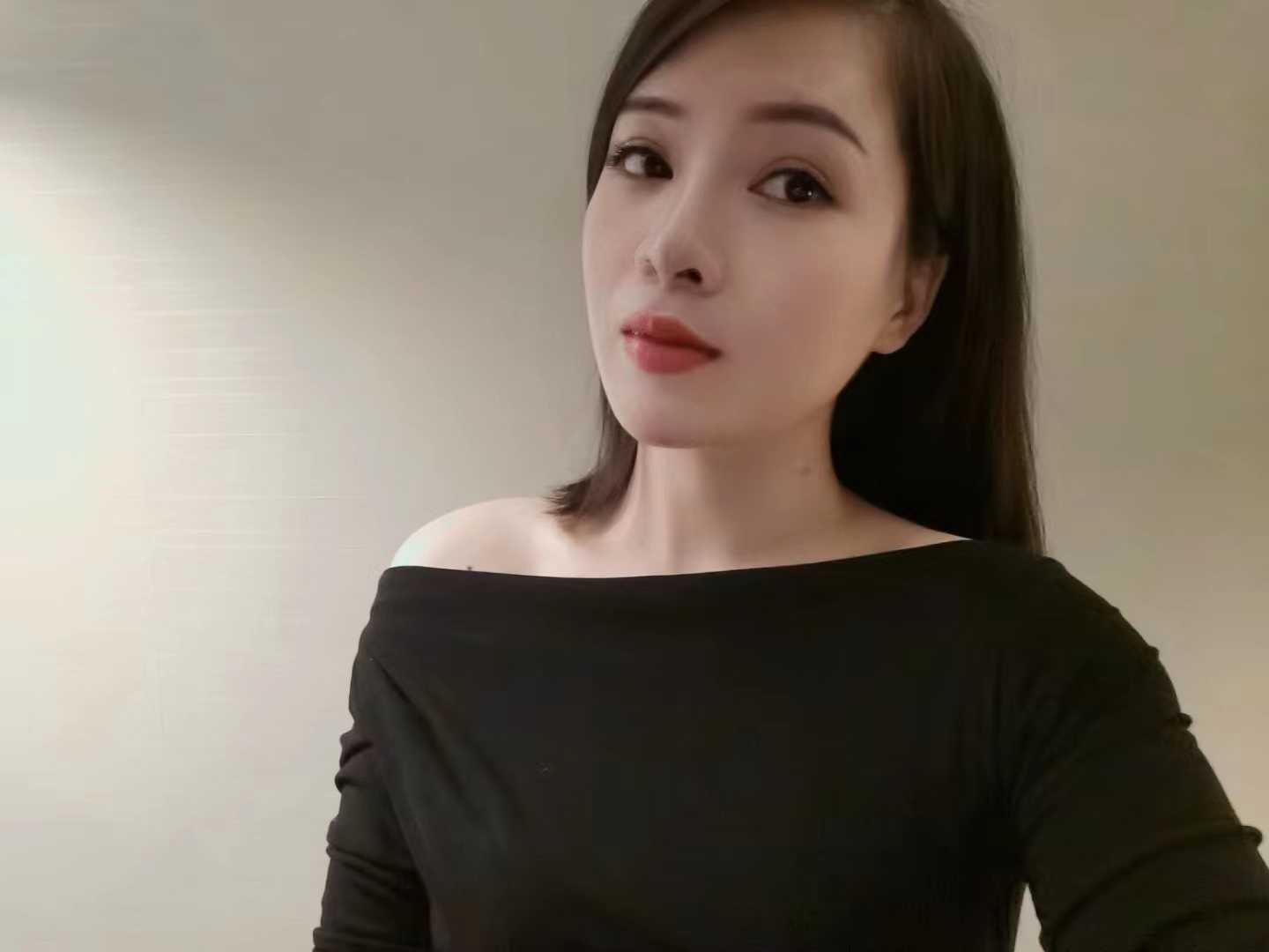 橙子姐姐，有着港姐的样子哦