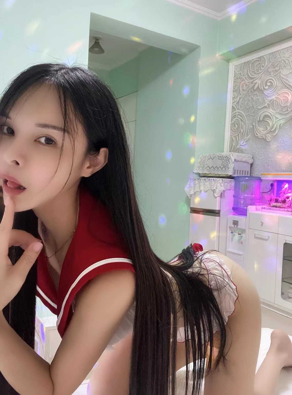 很有气质， 深~hou一流