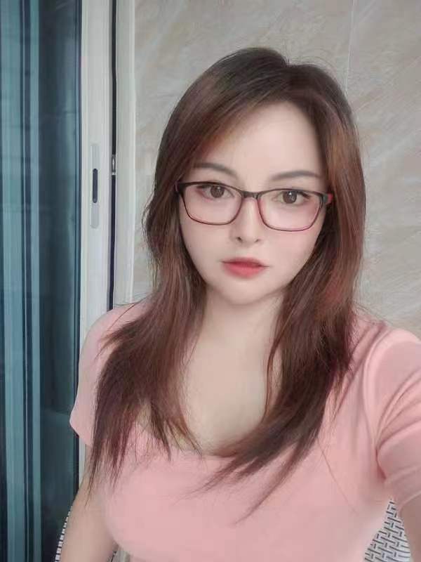 服务很投入，大胸很能引起你的欲望