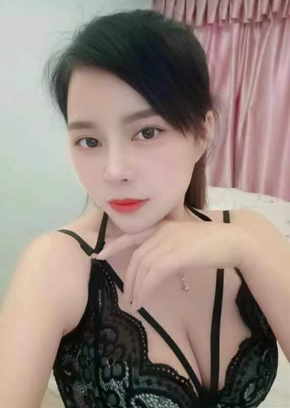 性感尤物服务极佳的小姐姐