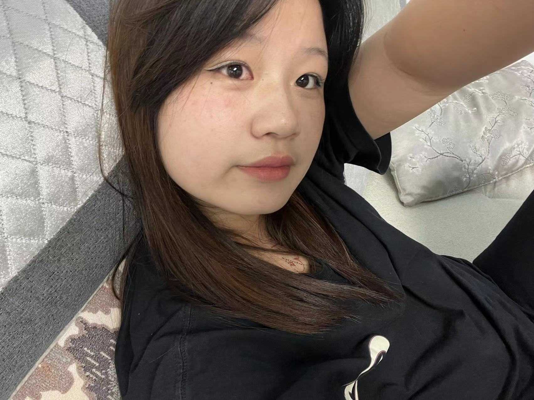 微胖极品嫩妹才下水