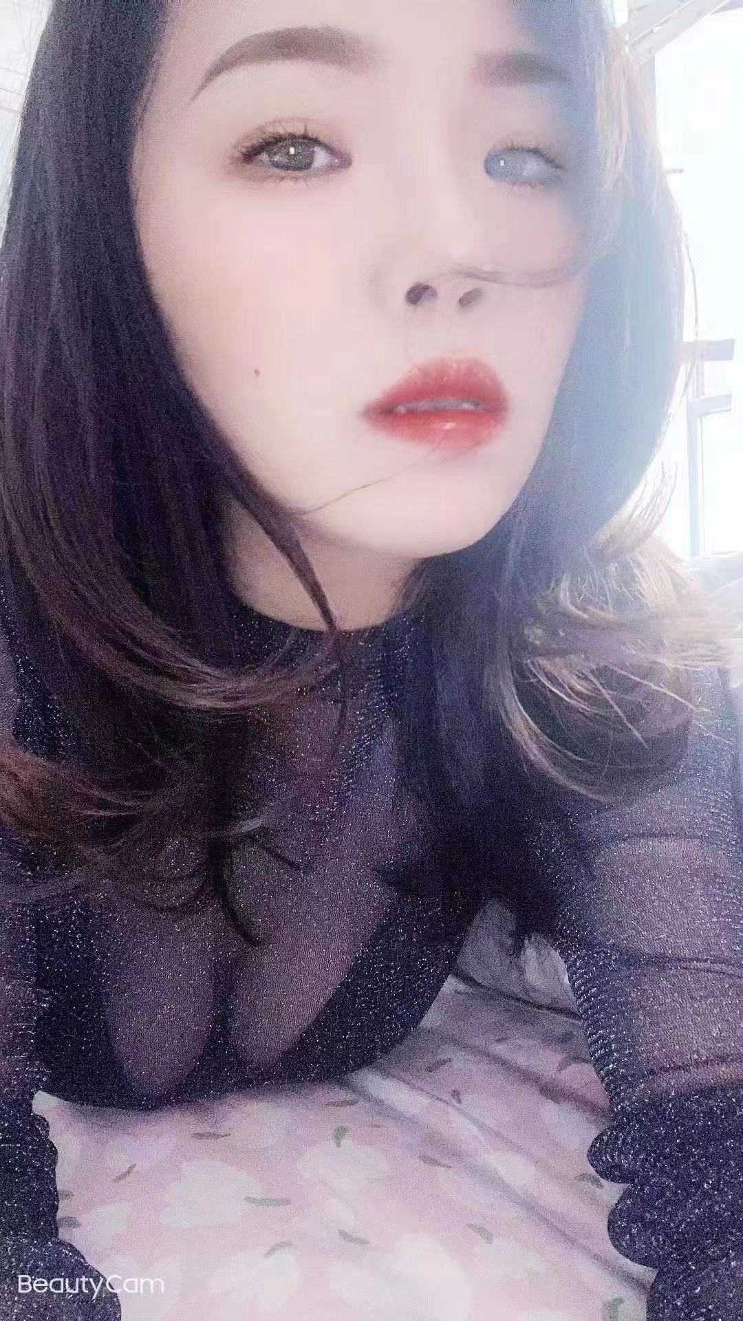 热情娴熟，亲和力强