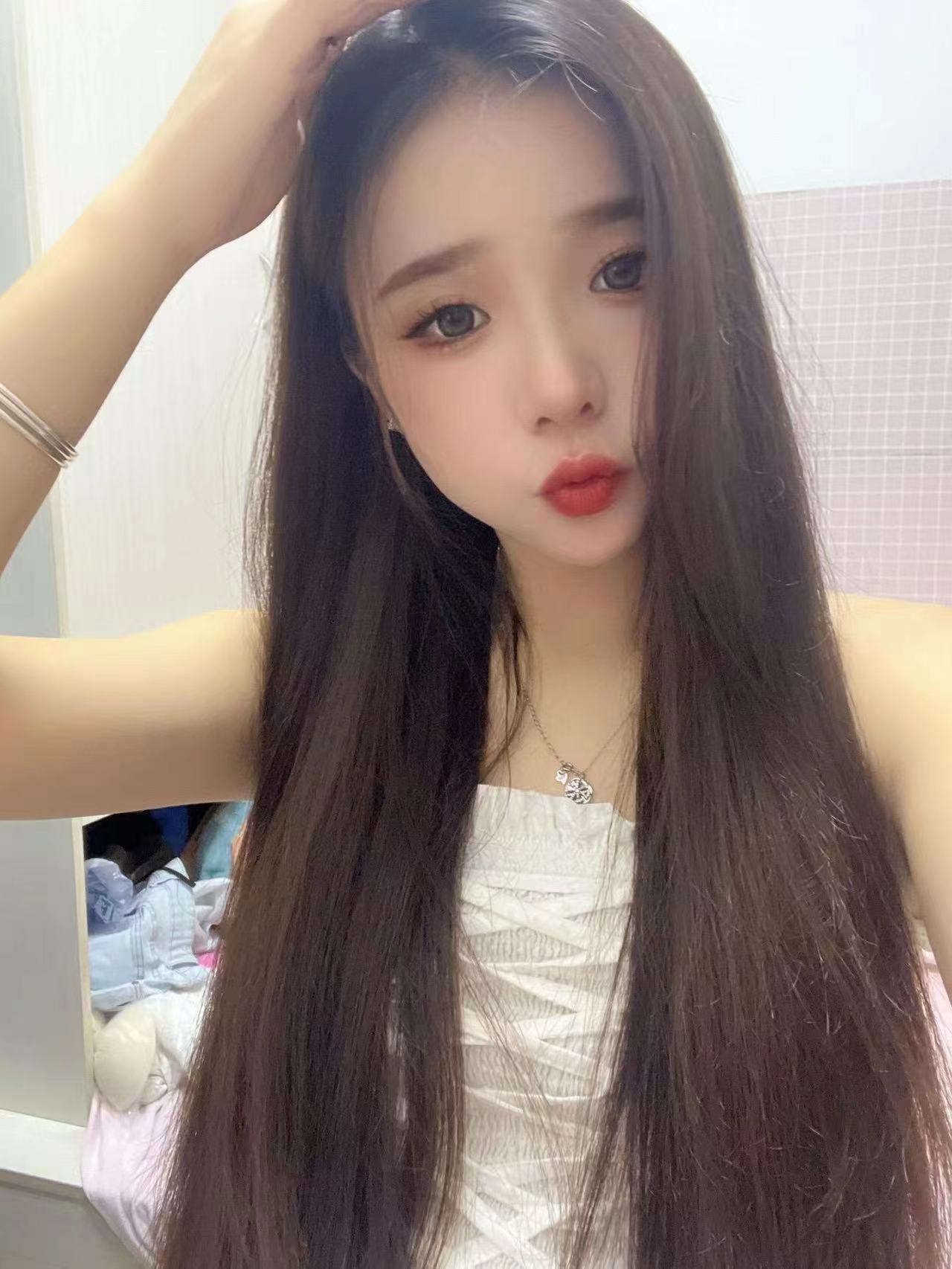 非常漂亮，身材极品