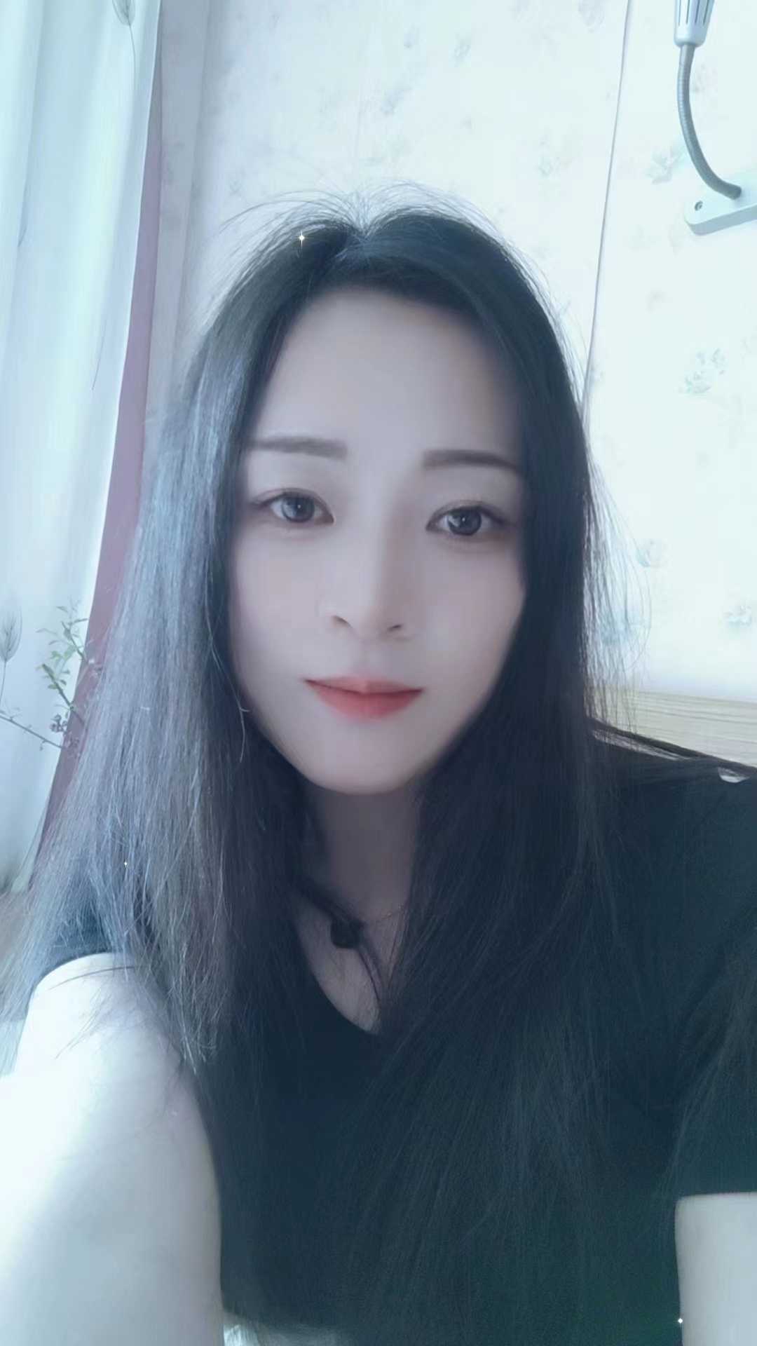 年轻少妇，服务很细致