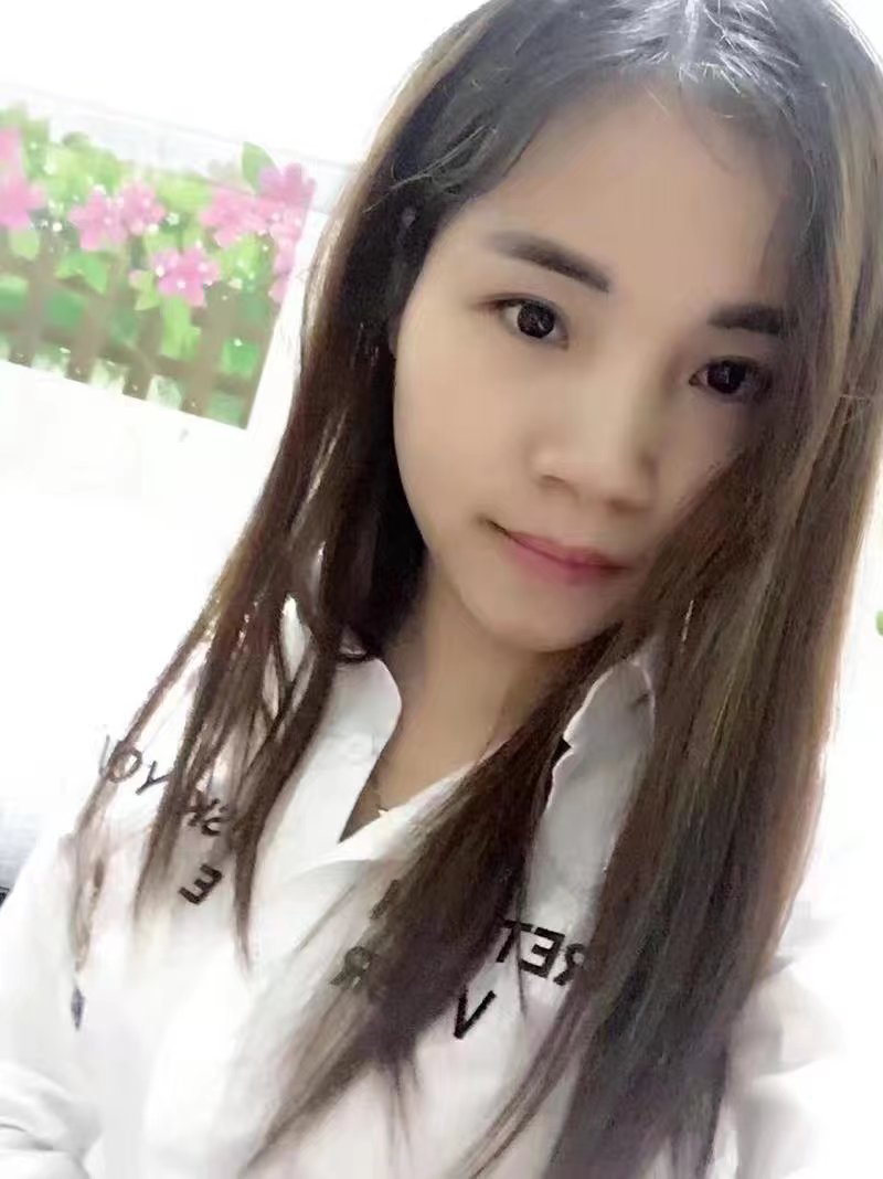 舔的舒服夹的紧的妖娆妹妹