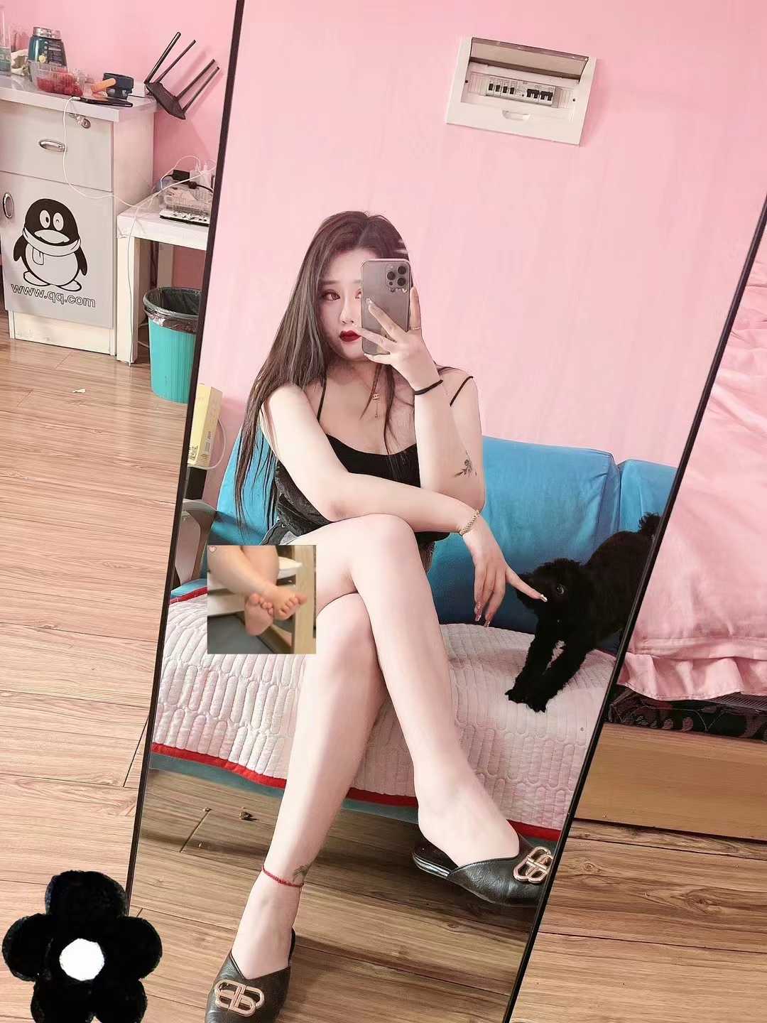 紧抱着快速抽插，体验真的很不错