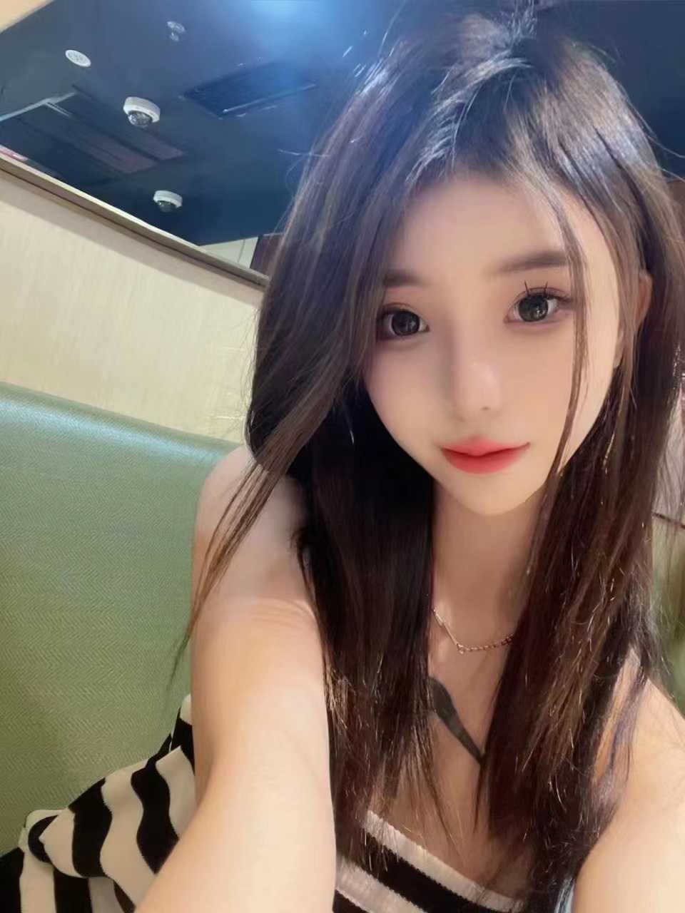 各种姿势都体验一遍，心满意足