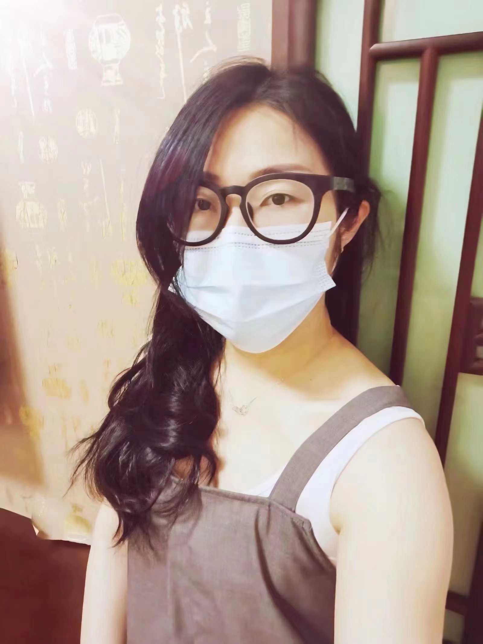 白云妖娆风韵风sao少妇