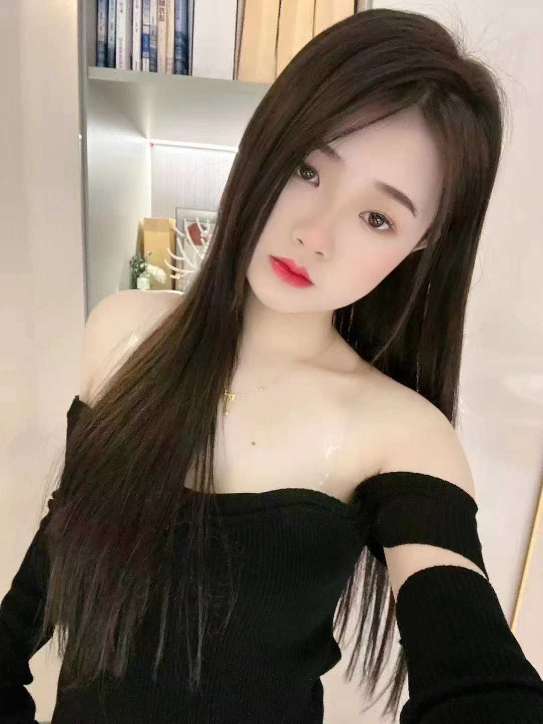 性感温柔小可爱，身材好