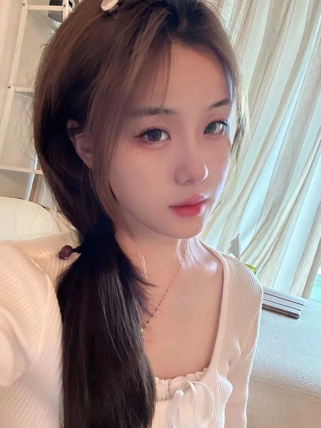 嫩模学生妹，特别的配合