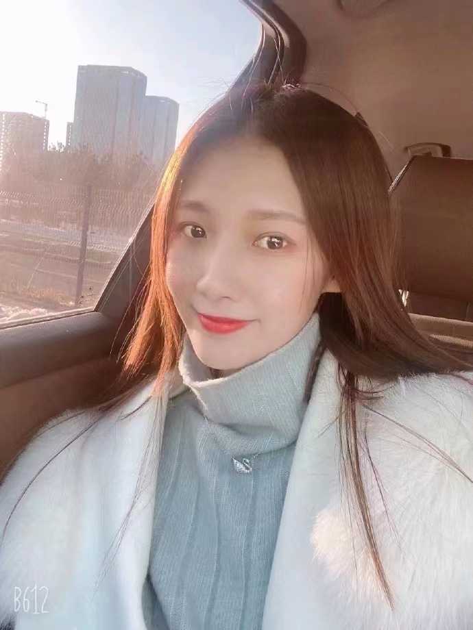 妹子的kh不错，很会口很会吸