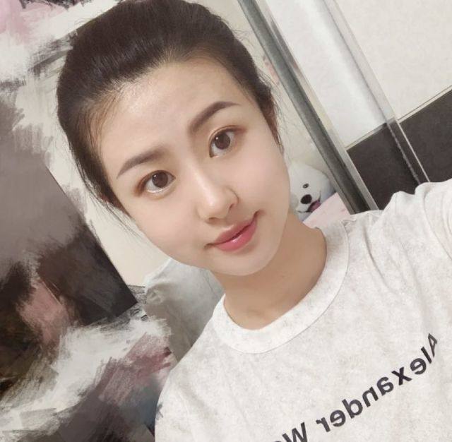 成都西门的小姐姐