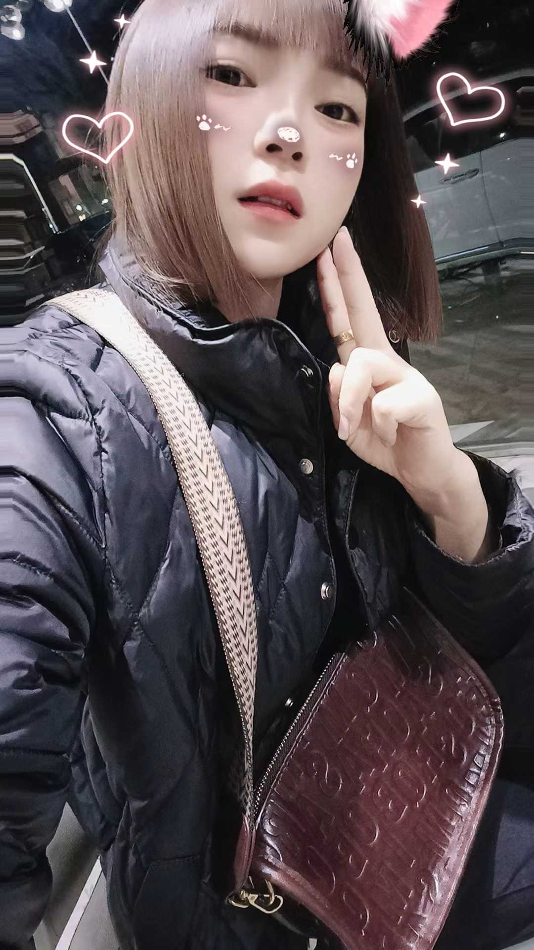 曲靖保山的微胖女孩