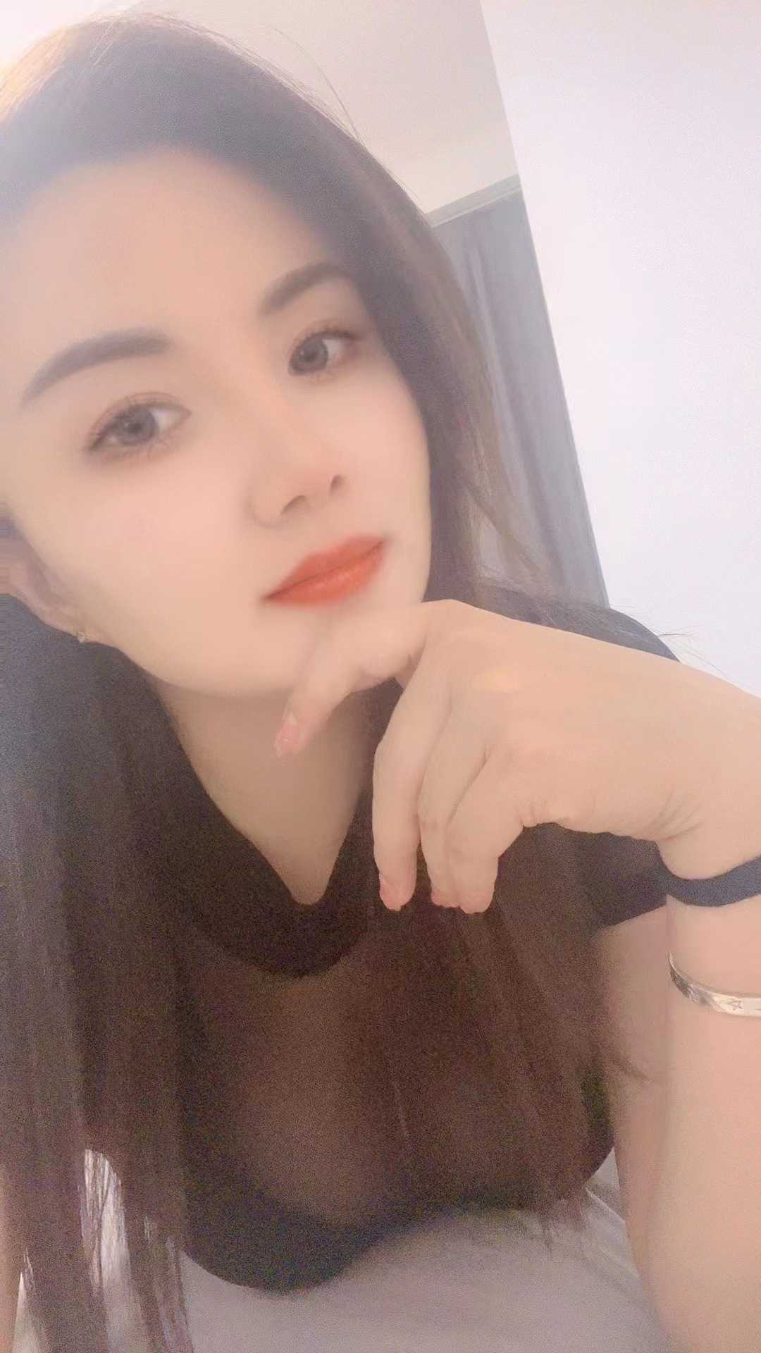 技术一流，粉嫩紧致的漂亮妹子