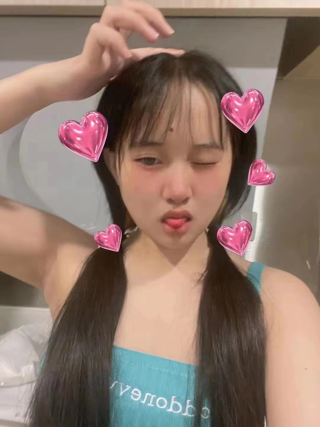 pa~pa的时候敏感，插进去就爽的不行