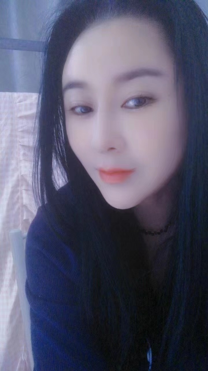 奶子超大的蔷薇花