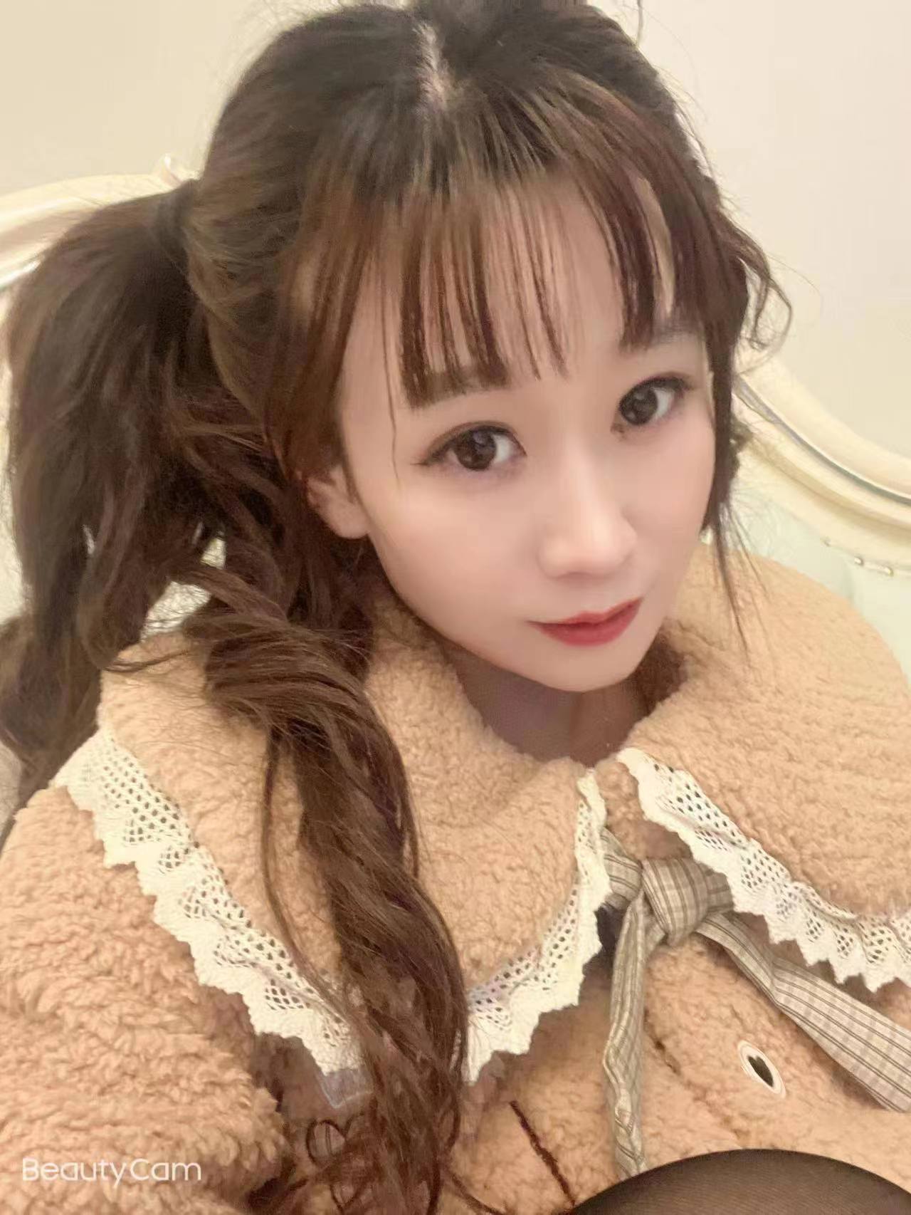 喜欢抱着艹她，那叫声刺激