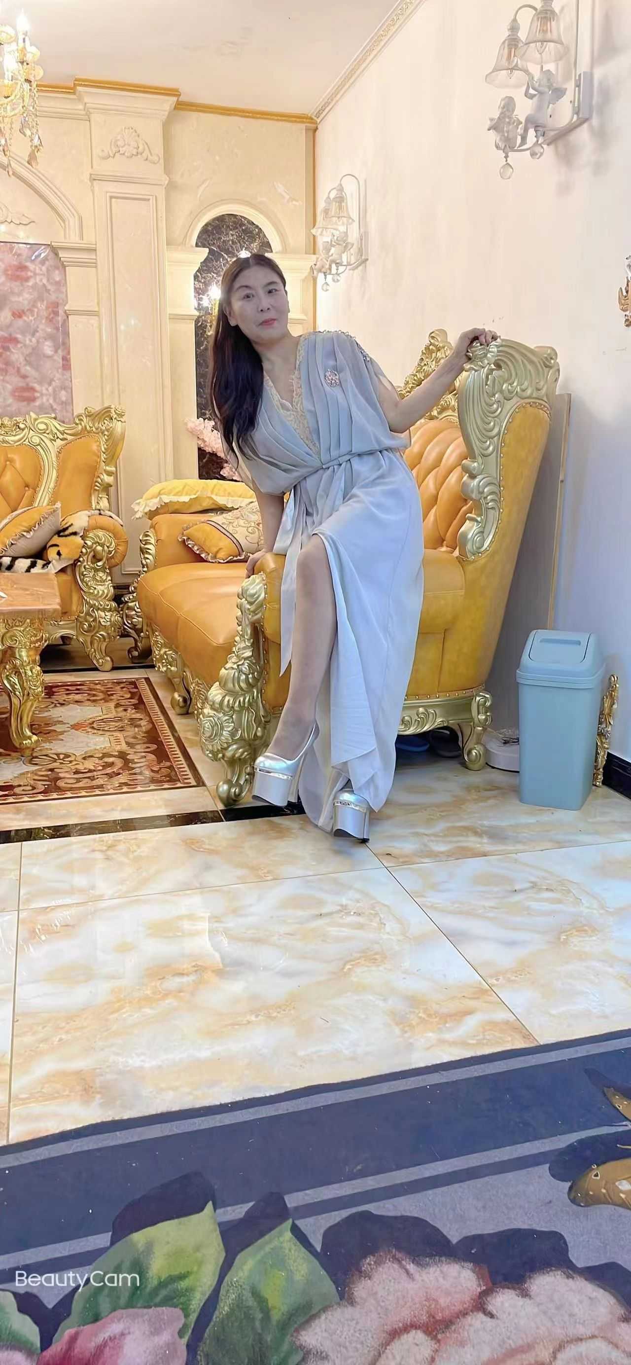 服务项目多，还有制服诱惑