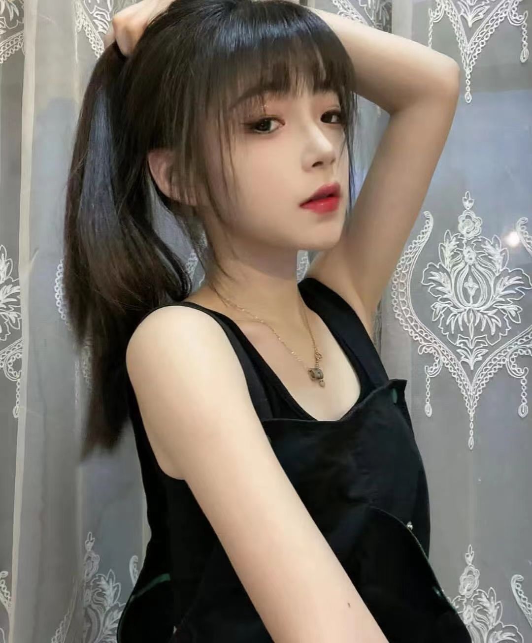 水灵灵的学生大奶妹