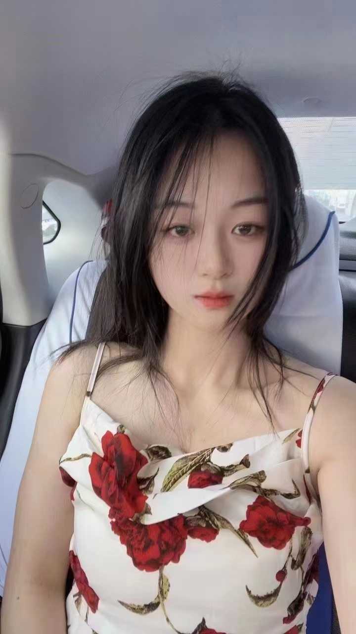清纯邻家妹子