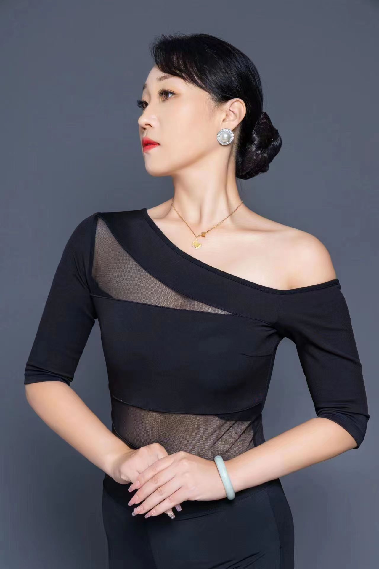 黑丝诱惑，性感舞蹈姐姐