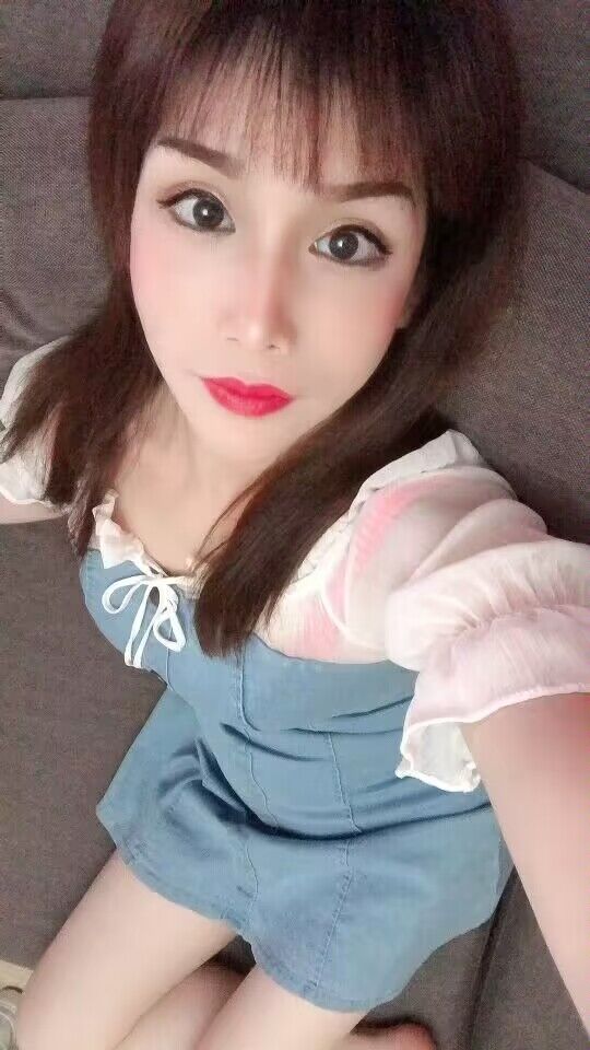 光谷诗诗，小巧玲珑，有亲和力